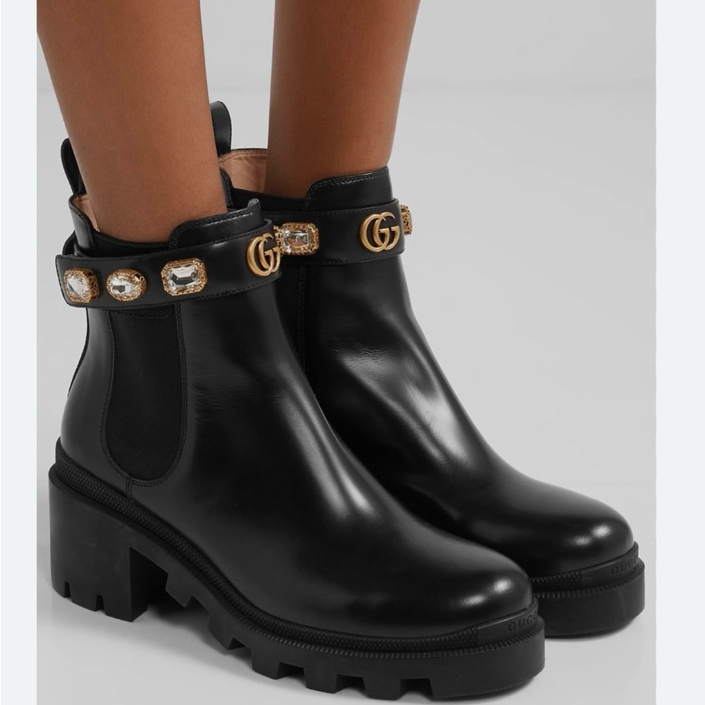 STUNNING!  NEW!  Gucci Trip Logo Strap Chelsea Boot -6.5